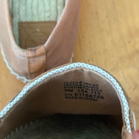 Tory Burch Veranda Espadrilles | Size 9 - Picture 9 of 9